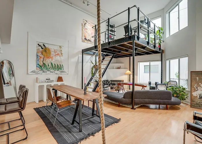 Mid-Century Loft In Soma - Steps To Caltrain!