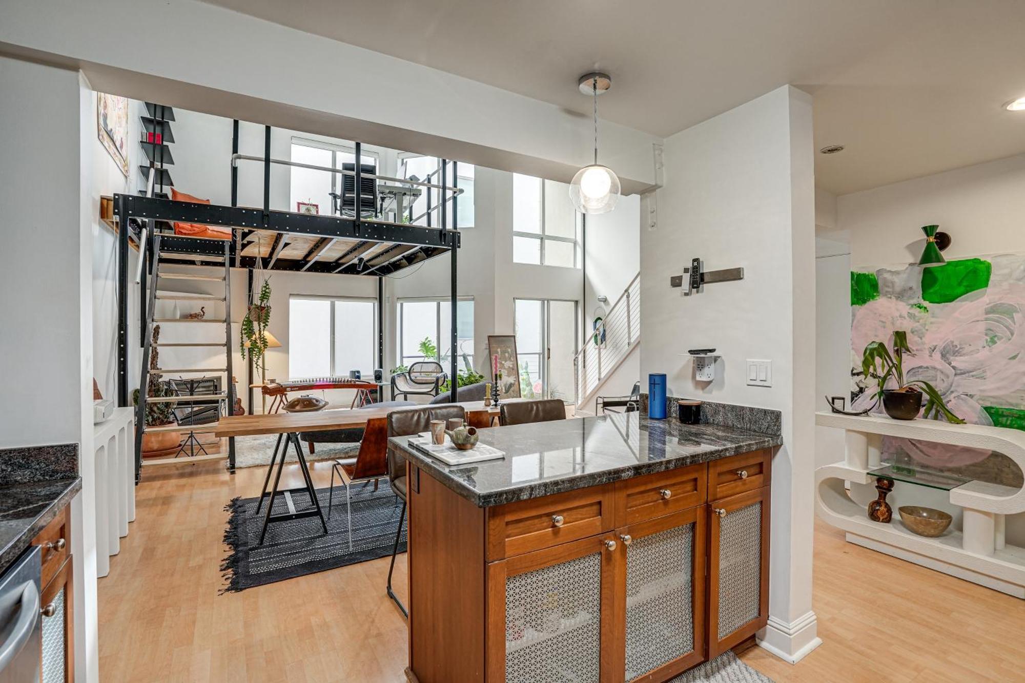 Apartment Mid-century Loft In Soma - Steps To Caltrain!